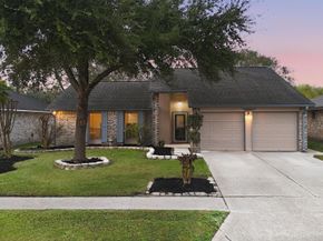 16918 Barkentine Lane, Friendswood TX 77546