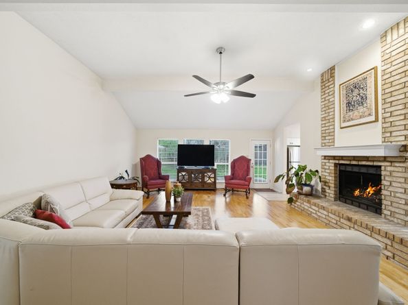 16918 Barkentine Lane, Friendswood TX 77546