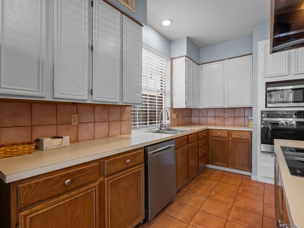 16023 Gladebrook Glen Lane, Houston TX 77095