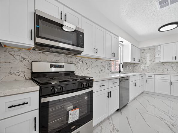 15934 Tumbling Rapids Drive, Houston TX 77084