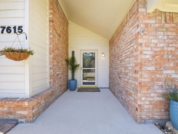 17615 Seven Pines Drive, Spring TX 77379