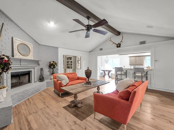 3272 Teas Nursery Road, Conroe TX 77304