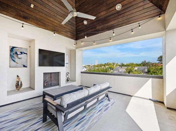 1944 Portsmouth Street, Houston TX 77098