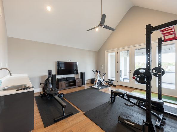 1944 Portsmouth Street, Houston TX 77098