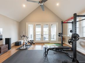 1944 Portsmouth Street, Houston TX 77098