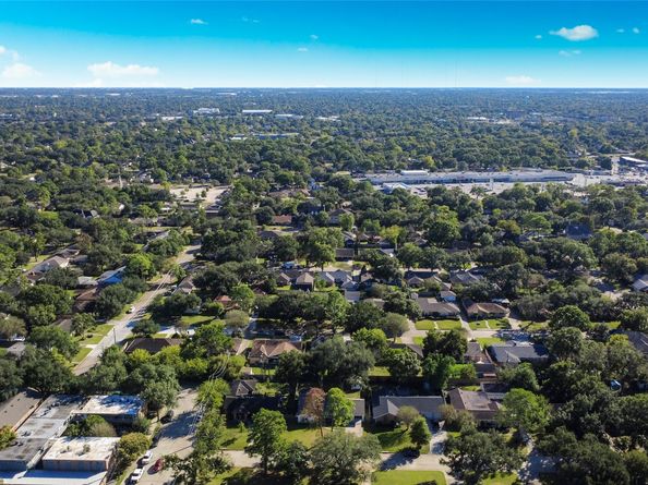 5605 Flack Drive, Houston TX 77081