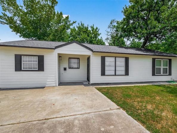 7023 Crestmont Street, Houston TX 77033