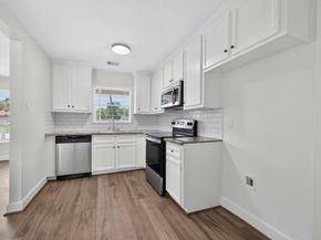 7023 Crestmont Street, Houston TX 77033