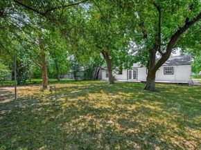 7023 Crestmont Street, Houston TX 77033