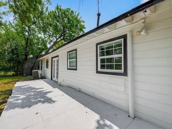 7023 Crestmont Street, Houston TX 77033