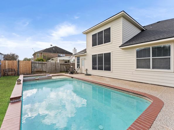 9406 Morley Lake Drive, Houston TX 77095