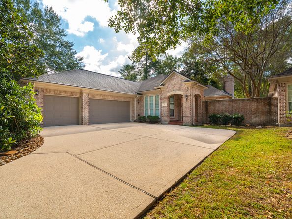 23 E Palmer Bend, The Woodlands TX 77381