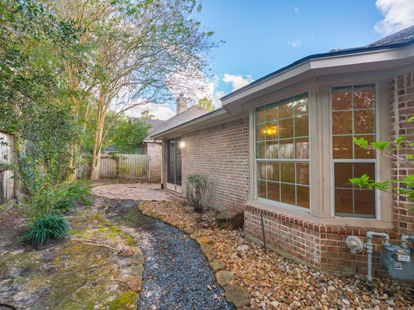23 E Palmer Bend, The Woodlands TX 77381