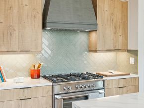 3902 Zina Way, Houston TX 77018