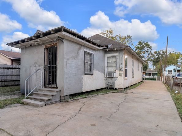 5140 Pease Street, Houston TX 77023
