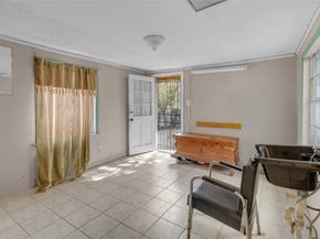 5140 Pease Street, Houston TX 77023