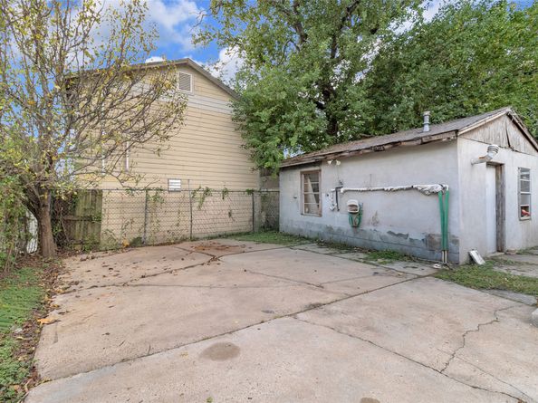 5140 Pease Street, Houston TX 77023