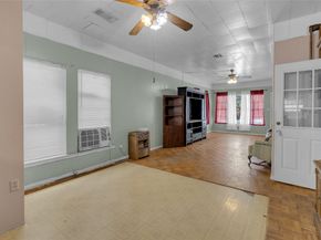 5140 Pease Street, Houston TX 77023