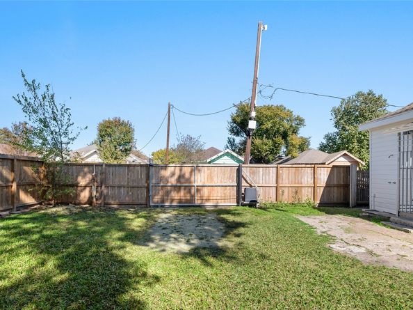 1619 Chapman Street, Houston TX 77009