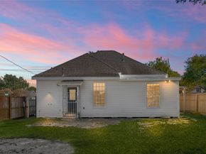 1619 Chapman Street, Houston TX 77009