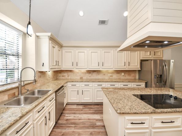 1114 Plantation Drive, Richmond TX 77406