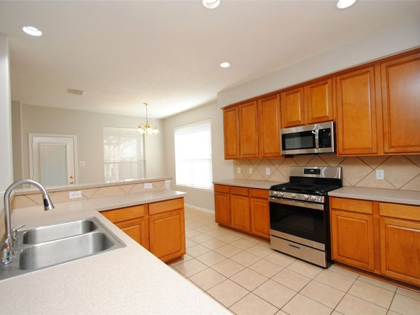 1115 Oxford Mills Lane, Sugar Land TX 77479