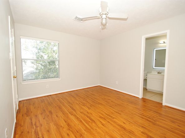 1115 Oxford Mills Lane, Sugar Land TX 77479