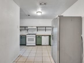 6942 Peyton Street, Houston TX 77028