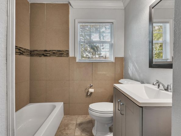 6942 Peyton Street, Houston TX 77028