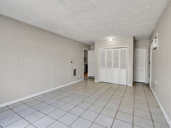 6942 Peyton Street, Houston TX 77028