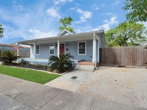 5705 Cochran Street, Houston TX 77009