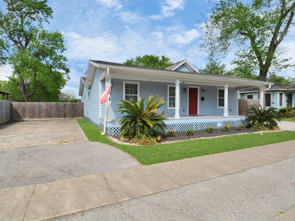 5705 Cochran Street, Houston TX 77009