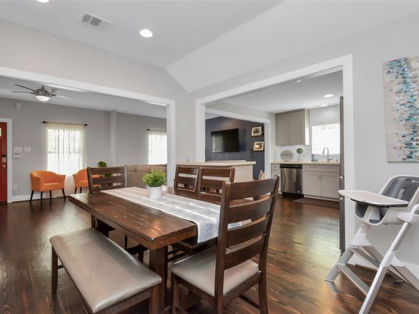 5705 Cochran Street, Houston TX 77009