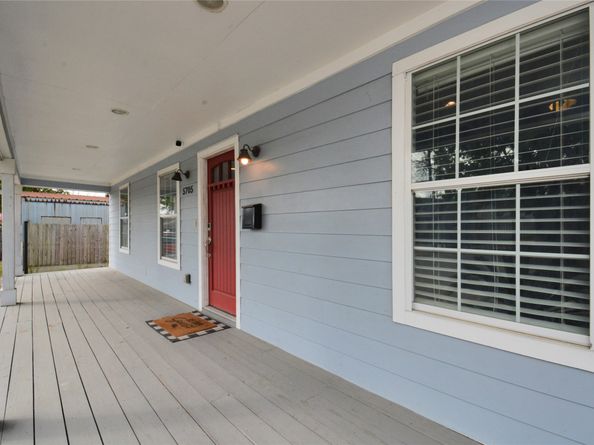 5705 Cochran Street, Houston TX 77009