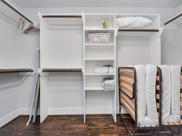 5705 Cochran Street, Houston TX 77009