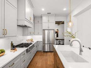 1918 Ridgecrest Drive, Houston TX 77055