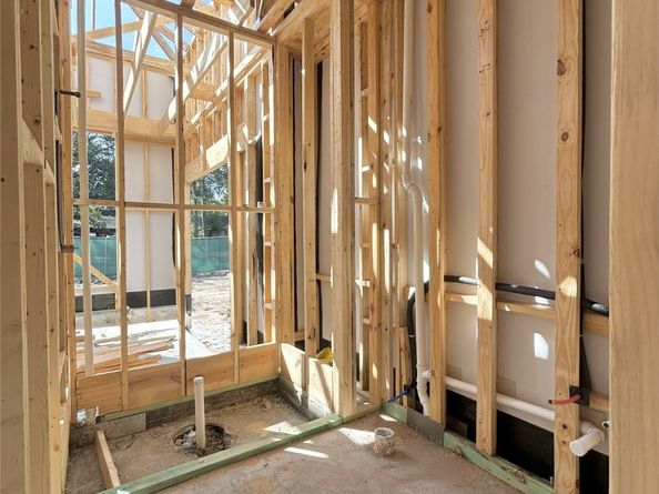 1918 Ridgecrest Drive, Houston TX 77055