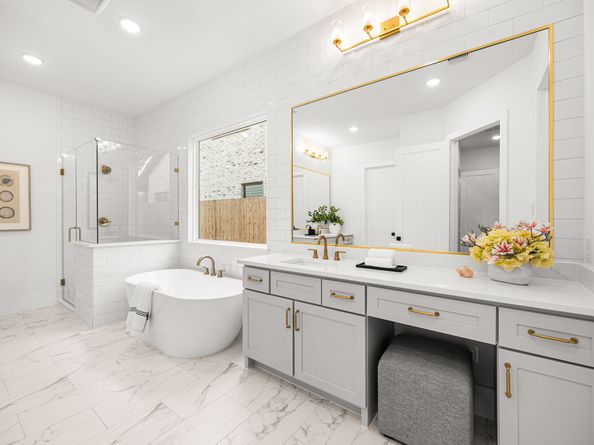 1918 Ridgecrest Drive, Houston TX 77055