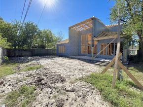 1918 Ridgecrest Drive, Houston TX 77055