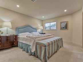 15 Atrium Woods Court, The Woodlands TX 77381