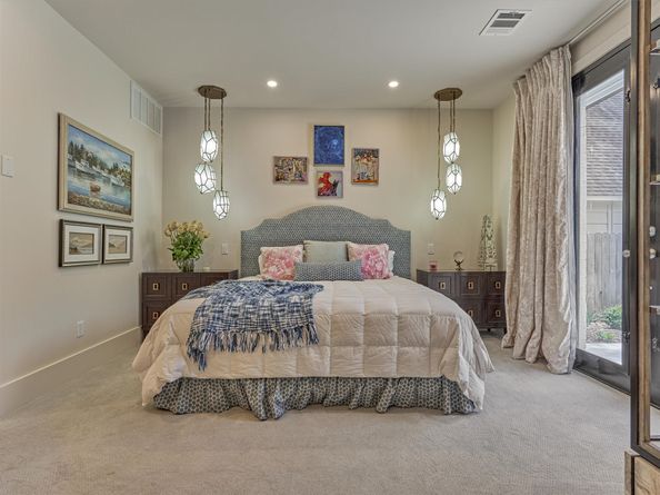 15 Atrium Woods Court, The Woodlands TX 77381