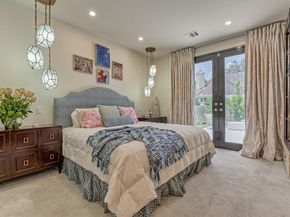 15 Atrium Woods Court, The Woodlands TX 77381