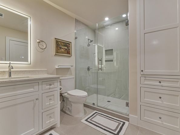 15 Atrium Woods Court, The Woodlands TX 77381