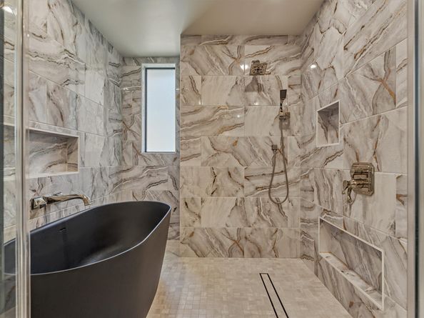 15 Atrium Woods Court, The Woodlands TX 77381