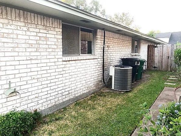 7218 Stonegate Drive, Houston TX 77040