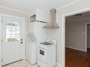 7447 Magnolia Street, Houston TX 77023