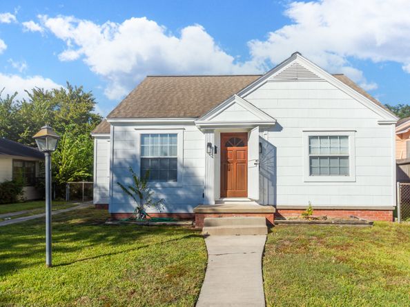7447 Magnolia Street, Houston TX 77023