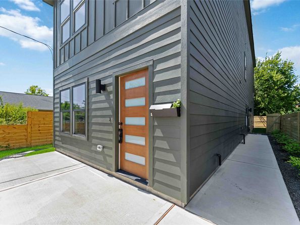 5605 Tommye Street A B, Houston TX 77028