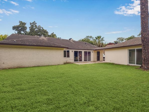 10042 Briar Forest Drive, Houston TX 77042