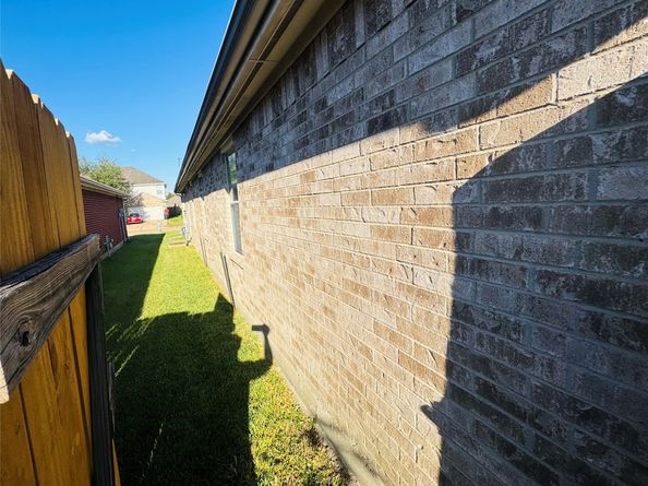 9530 Flying Eagle Court, Houston TX 77083